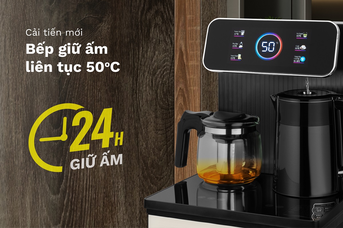 Thiết kế sang trọng mặt phía trước tông màu trắng sữa nổi vân bên ngoài mặt kính . Thân vỏ làm từ nhựa PP cao cấp kết hợp khung sườn bằng thép tạo độ chắc chắn an toàn khi sử dụng .Bảng điều khiển cảm ứng trên máy nhạy chỉ với một thao tác chạm . Thân máy nhỏ gọn , có ngăn chứa đồ tiện lợi như : hộp cafe, hộp trà .ly , cốc ...phù hợp với phòng tiếp khách, phòng họp, dùng cho văn phòng cũng như gia đình với kiểu dáng hoàn toàn mới, sang trọng, hiện đại, đảm bảo vệ sinh, thân thiện môi trường.